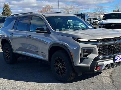 New 2026 Chevrolet Traverse Z71 w/ Driver Confidence Package image 3