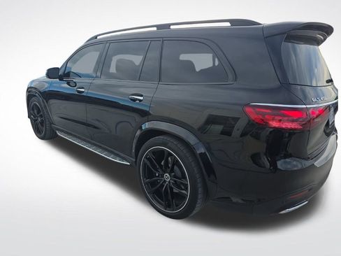 Used 2025 Mercedes-Benz GLS 450 4MATIC image 4