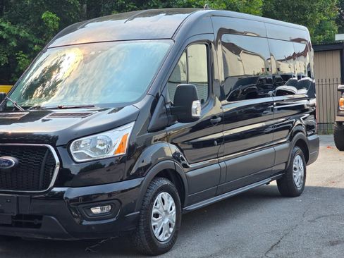 Used 2022 Ford Transit 350 XLT RWD image 2