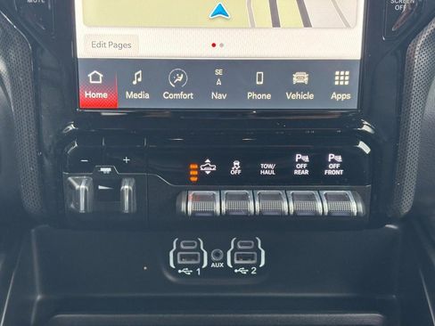 Used 2023 RAM 1500 Limited w/ Body Color Bumper Group image 17