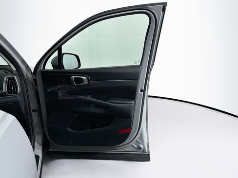 Used 2024 Kia Sorento S w/ Panoramic Sunroof Package FWD image 33