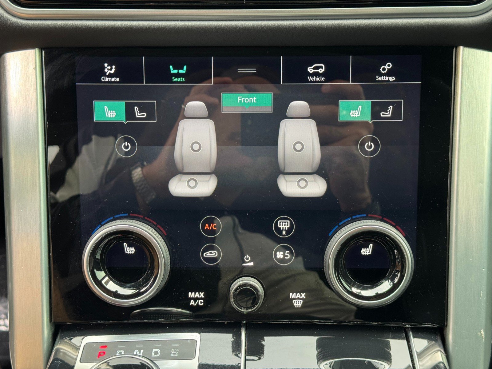 Used 2019 Land Rover Range Rover Supercharged AWD/4WD image 31