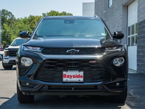 Used 2023 Chevrolet TrailBlazer RS w/ Sun and Liftgate Package AWD/4WD image 3