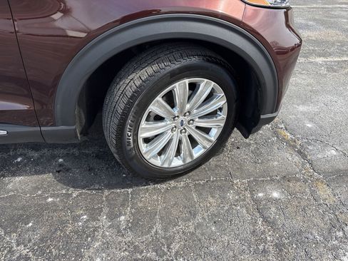 Used 2020 Ford Explorer Limited w/ Class III Trailer Tow Package image 33