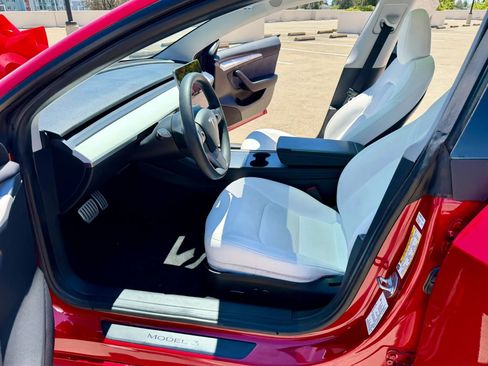 Used 2021 Tesla Model 3 Performance AWD/4WD image 32