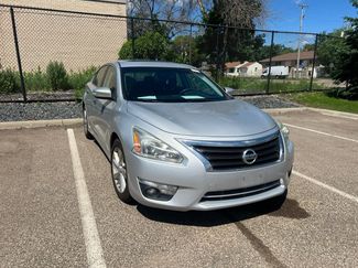 Used 2015 Nissan Altima 2.5 SV w/ Convenience Package FWD video 2