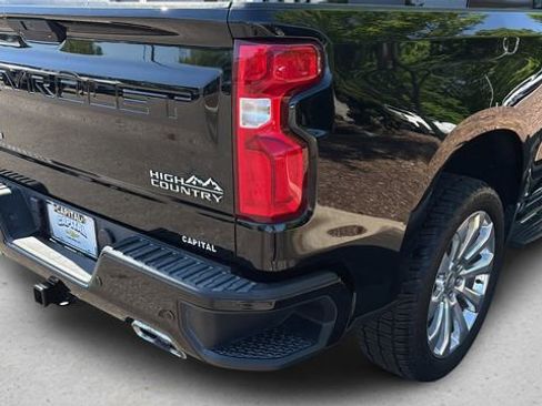 Used 2021 Chevrolet Silverado 1500 High Country w/ Technology Package image 38
