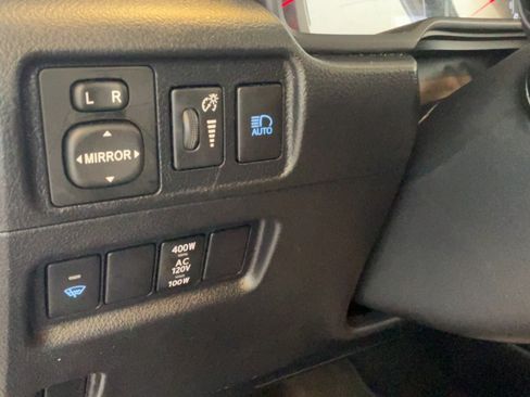 Used 2021 Toyota 4Runner SR5 Premium w/ Moonroof Package RWD image 20