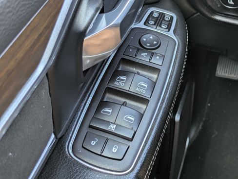 Used 2024 RAM 2500 Laramie w/ Safety Group AWD/4WD image 20