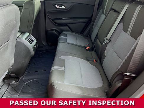 Used 2024 Chevrolet Blazer LT w/ Convenience Package image 5