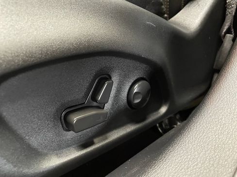 Used 2022 Jeep Compass Limited AWD/4WD image 11