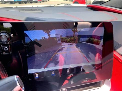 Used 2022 Chevrolet Corvette Stingray Preferred Conv w/ Z51 Performance Package RWD image 18