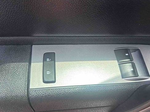 Used 2012 Chevrolet Silverado 2500 LT AWD/4WD image 19