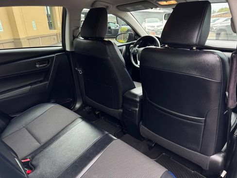 Used 2017 Toyota Corolla SE w/ Carpet Mat Package (TMS) FWD image 18