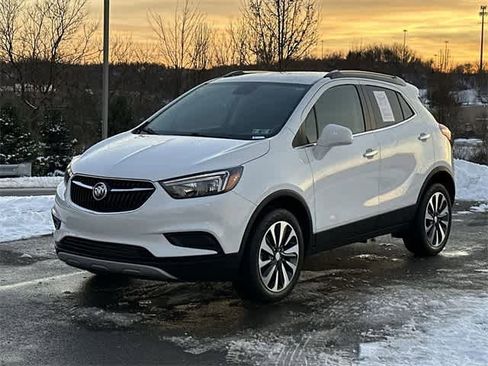 Used 2022 Buick Encore Preferred w/ Safety Package image 1