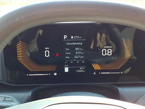 Used 2025 Kia K4 LXS image 32