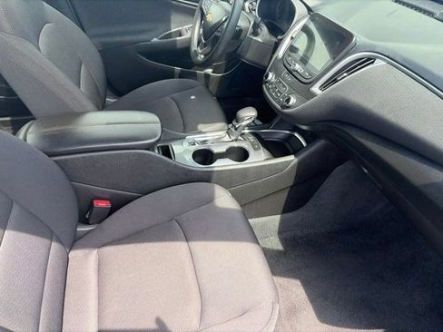 Used 2024 Chevrolet Malibu LT FWD image 37