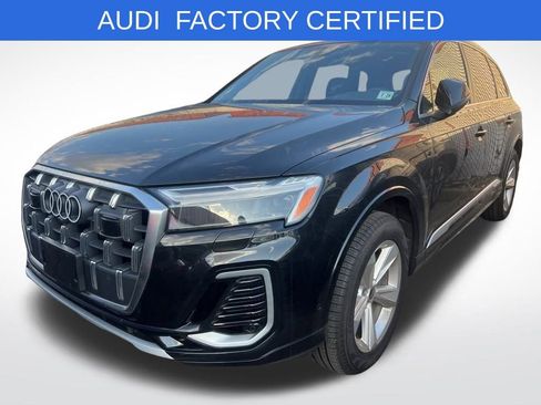 Used 2025 Audi Q7 3.0T Premium w/ Convenience Package image 2