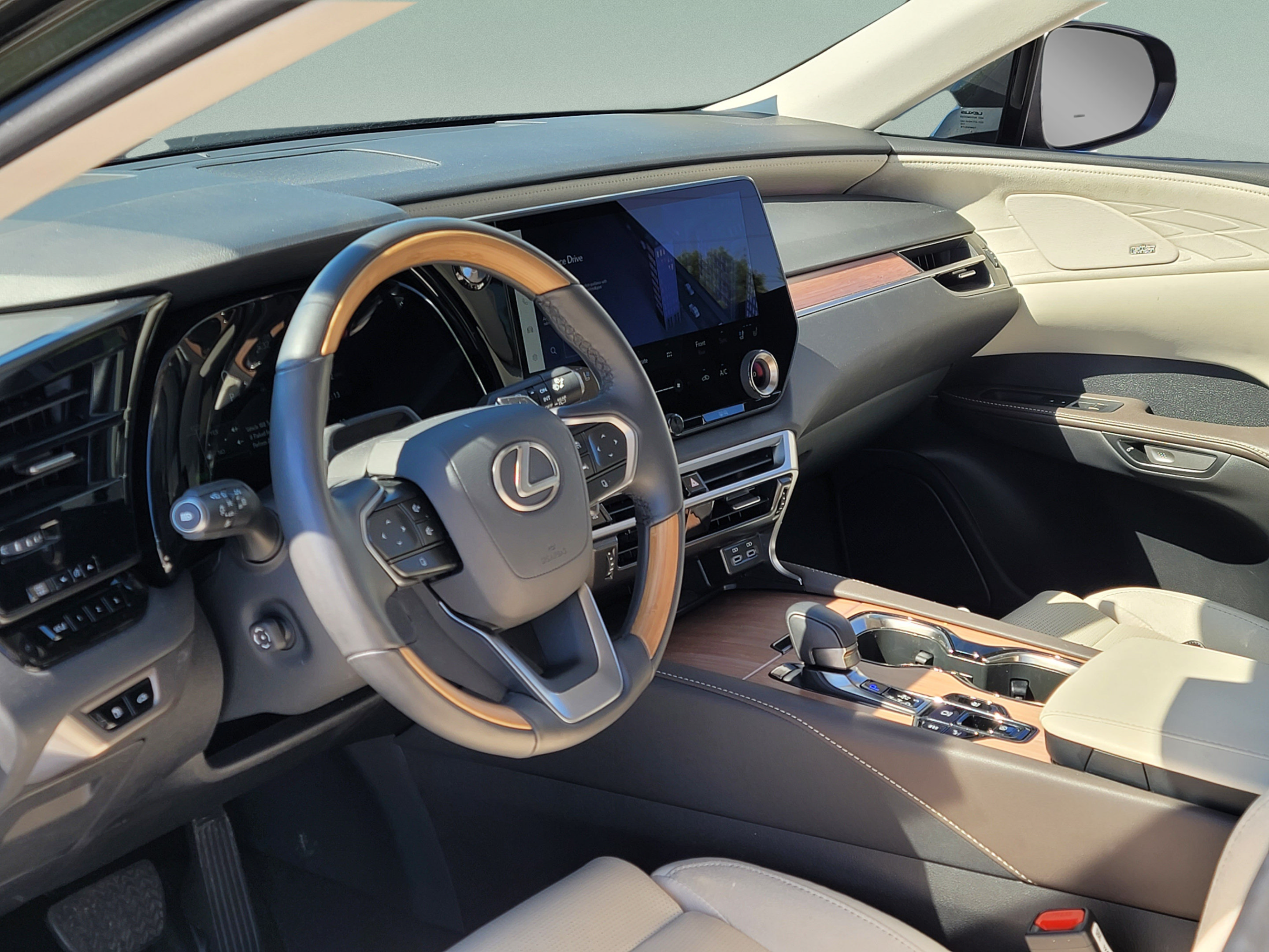 Certified 2025 Lexus RX 350 w/ Convenience Package AWD/4WD image 11