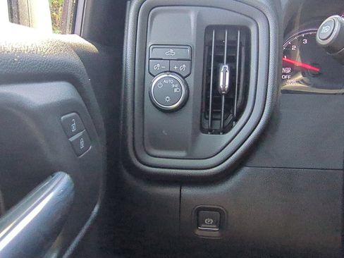 Used 2023 Chevrolet Silverado 1500 Custom RWD image 17