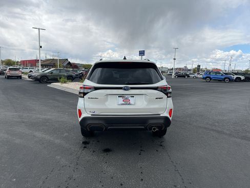 Used 2025 Subaru Forester Sport AWD/4WD image 8