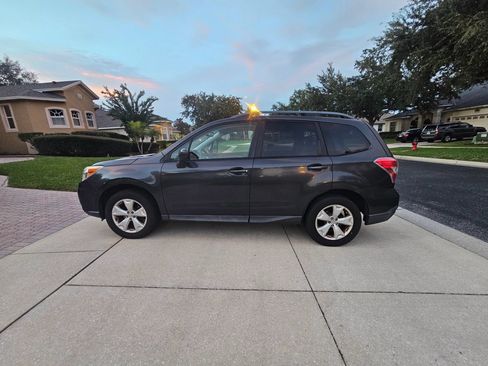 Used 2015 Subaru Forester 2.5i Premium w/ Popular Package #2 AWD/4WD image 4