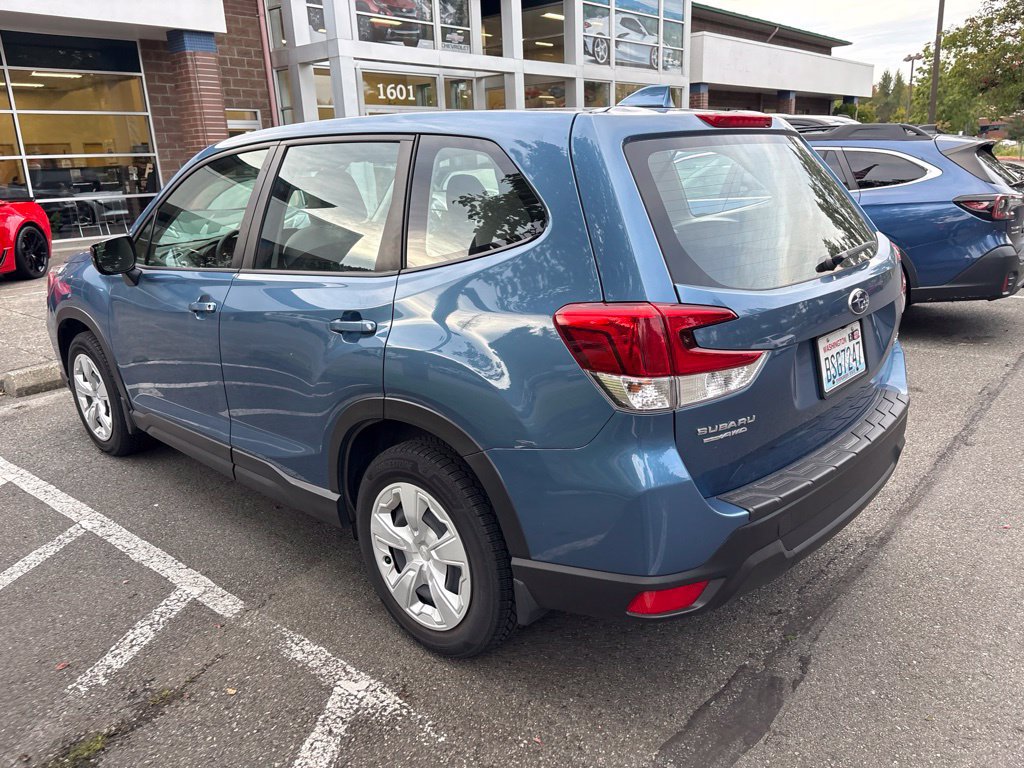 Used 2019 Subaru Forester AWD/4WD image 4