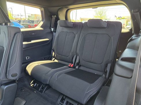 New 2026 Jeep Grand Cherokee L Laredo AWD/4WD image 29