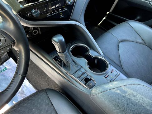 Used 2023 Toyota Camry XSE w/ Navigation Package FWD image 18