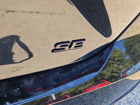 New 2026 Toyota Camry Hybrid AWD/4WD image 4