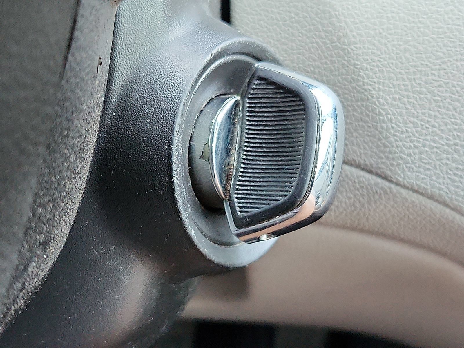 Used 2013 Cadillac CTS AWD Coupe image 19