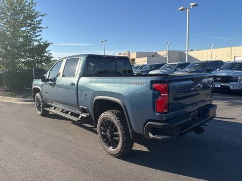 Used 2025 Chevrolet Silverado 2500 LT w/ Trail Boss Package AWD/4WD image 4