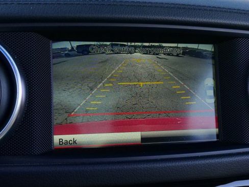 Used 2016 Mercedes-Benz SL 550 image 16