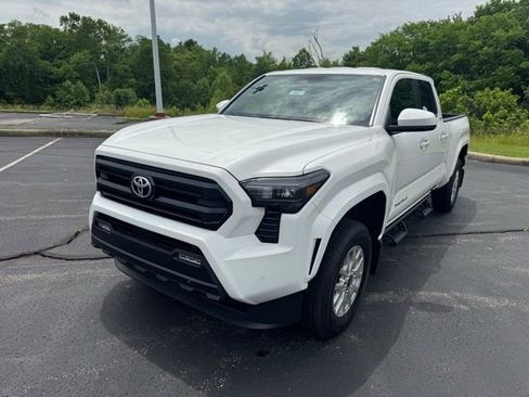 New 2026 Toyota Tacoma SR5 AWD/4WD image 7