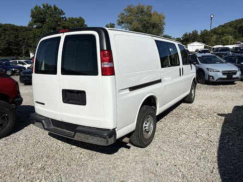 Used 2019 Chevrolet Express 2500 w/ Driver Convenience Package image 3