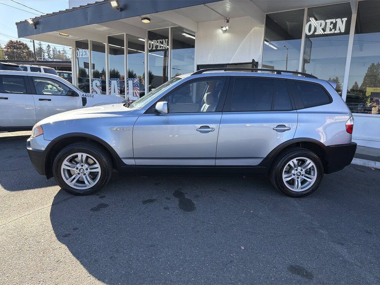 Used 2005 BMW X3 3.0i AWD/4WD image 3