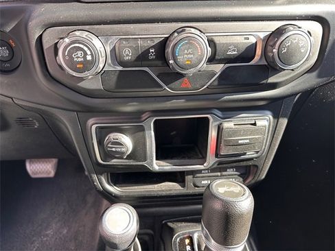 Used 2021 Jeep Wrangler Unlimited Sport image 23