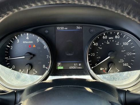 Used 2019 Nissan Rogue SV w/ Premium Package FWD image 33