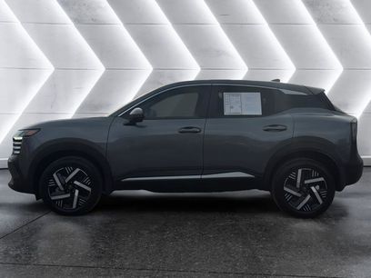 Used 2025 Nissan Kicks SV w/ Illumination Package