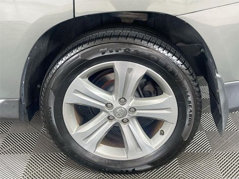 Used 2012 Toyota Highlander Limited w/ Convenience Pkg AWD/4WD image 34