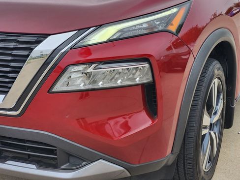 Used 2023 Nissan Rogue SL image 5