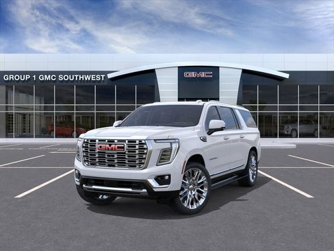 New 2026 GMC Yukon XL Denali w/ Denali Reserve Package AWD/4WD image 32