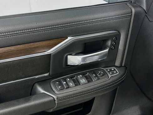 Used 2024 RAM 2500 Laramie image 15