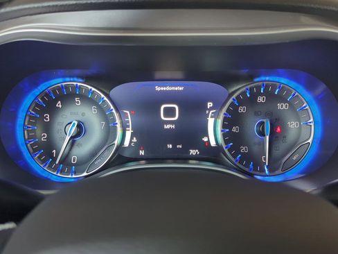 New 2026 Chrysler Pacifica Select image 20