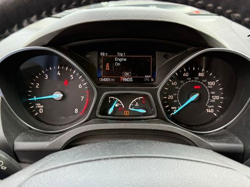 Used 2017 Ford Escape SE w/ SE Sport Appearance Package FWD image 10