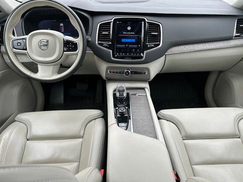 Certified 2023 Volvo XC90 T8 Ultimate AWD/4WD image 4