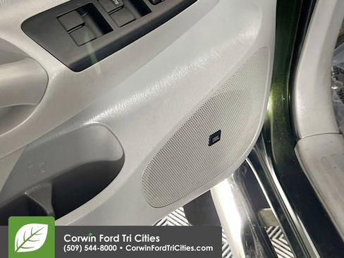 Used 2012 Toyota Tacoma 4x4 Double Cab image 13