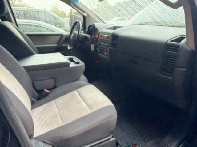 Used 2008 Nissan Titan LE AWD/4WD image 31