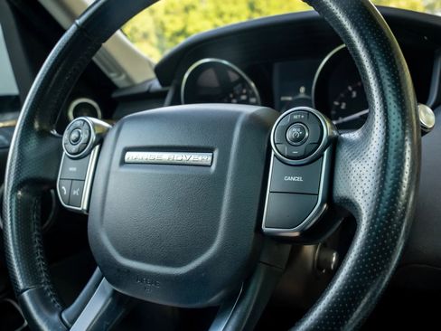 Used 2016 Land Rover Range Rover Sport SE image 27