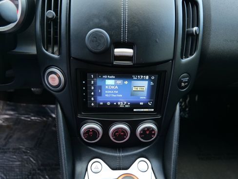 Used 2017 Nissan 370Z Coupe image 27